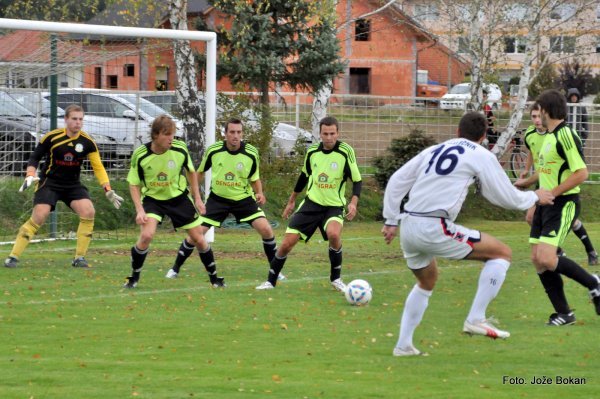 POM-NOGOMET: Čarda slavila v Stojncih, porazi ostalih pomurskih  tretjeligašev, Beltinci ponovno zmagali